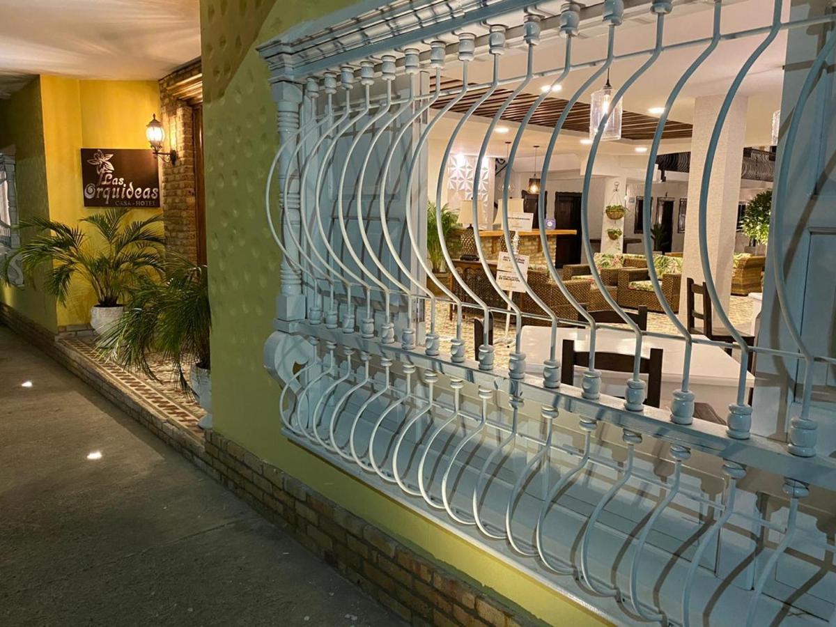 Casa Hotel Las Orquideas ซีร์กาเซีย ภายนอก รูปภาพ