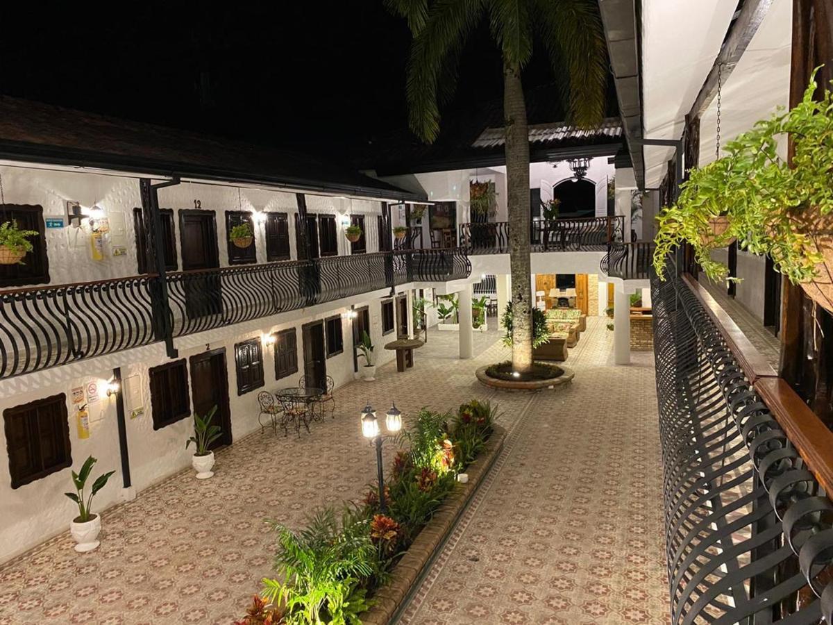 Casa Hotel Las Orquideas ซีร์กาเซีย ภายนอก รูปภาพ