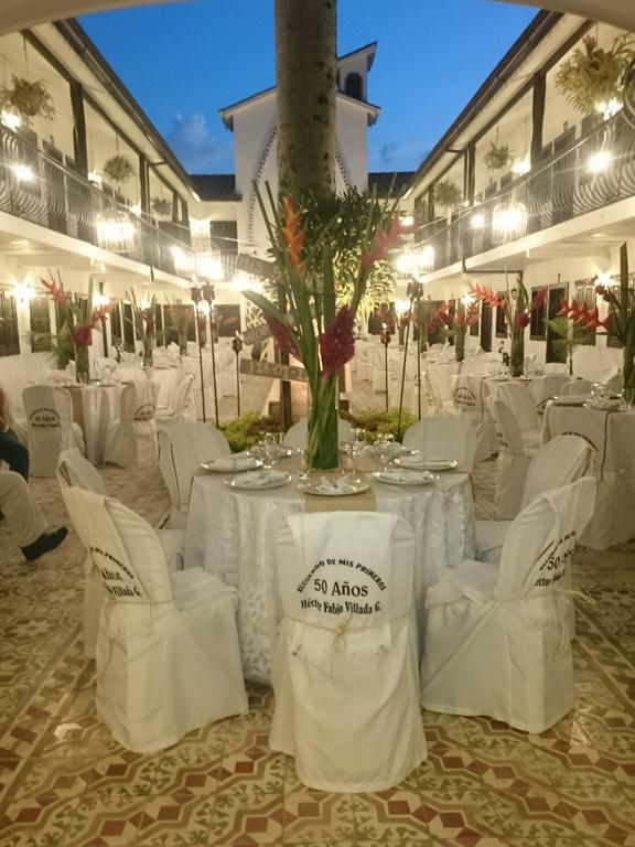 Casa Hotel Las Orquideas ซีร์กาเซีย ภายนอก รูปภาพ