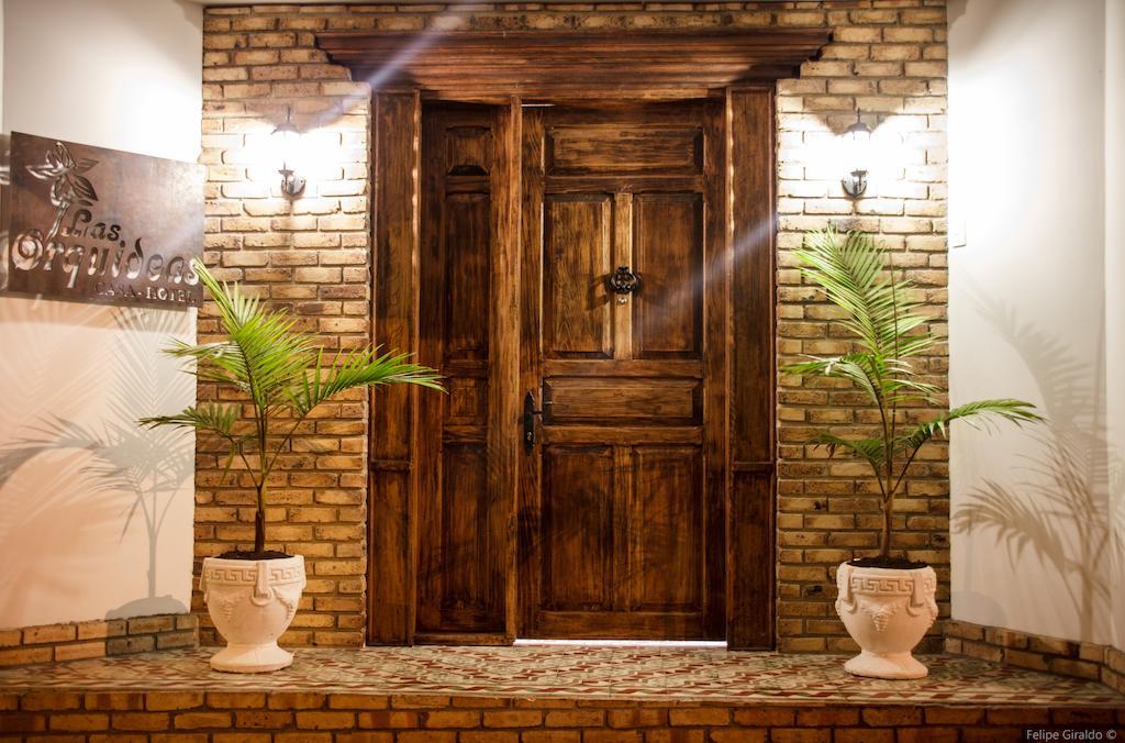 Casa Hotel Las Orquideas ซีร์กาเซีย ภายนอก รูปภาพ